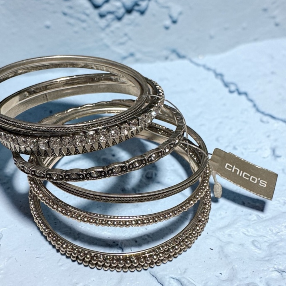 Chico’s Silver Tone Stackable Bangle Bracelet Set… - image 2